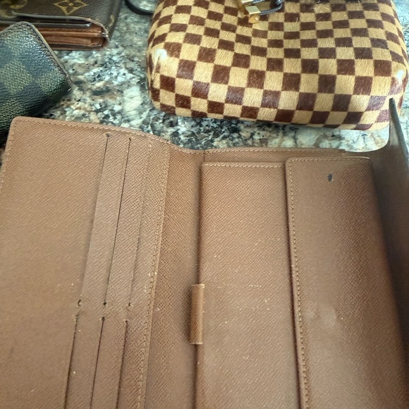 LV Bundle! 5 Lux Items❤️‍🔥Rare Louis Vuitton Pony Hair Crossbody Purse + - Picture 6 of 7